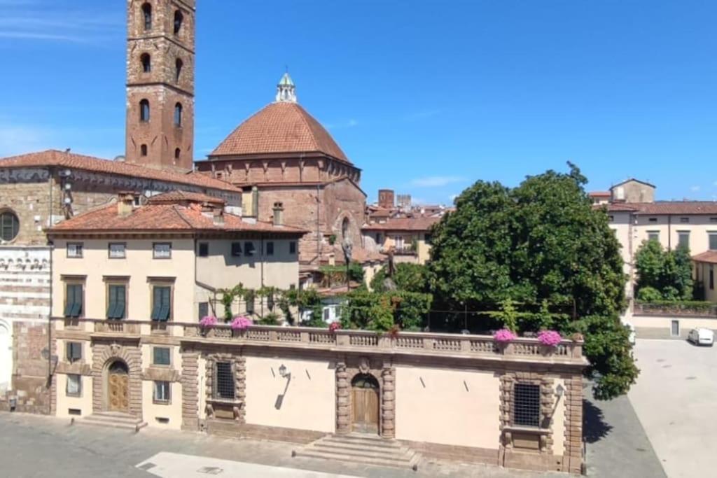 Апартаменты Palazzo Micheletti Лукка Экстерьер фото